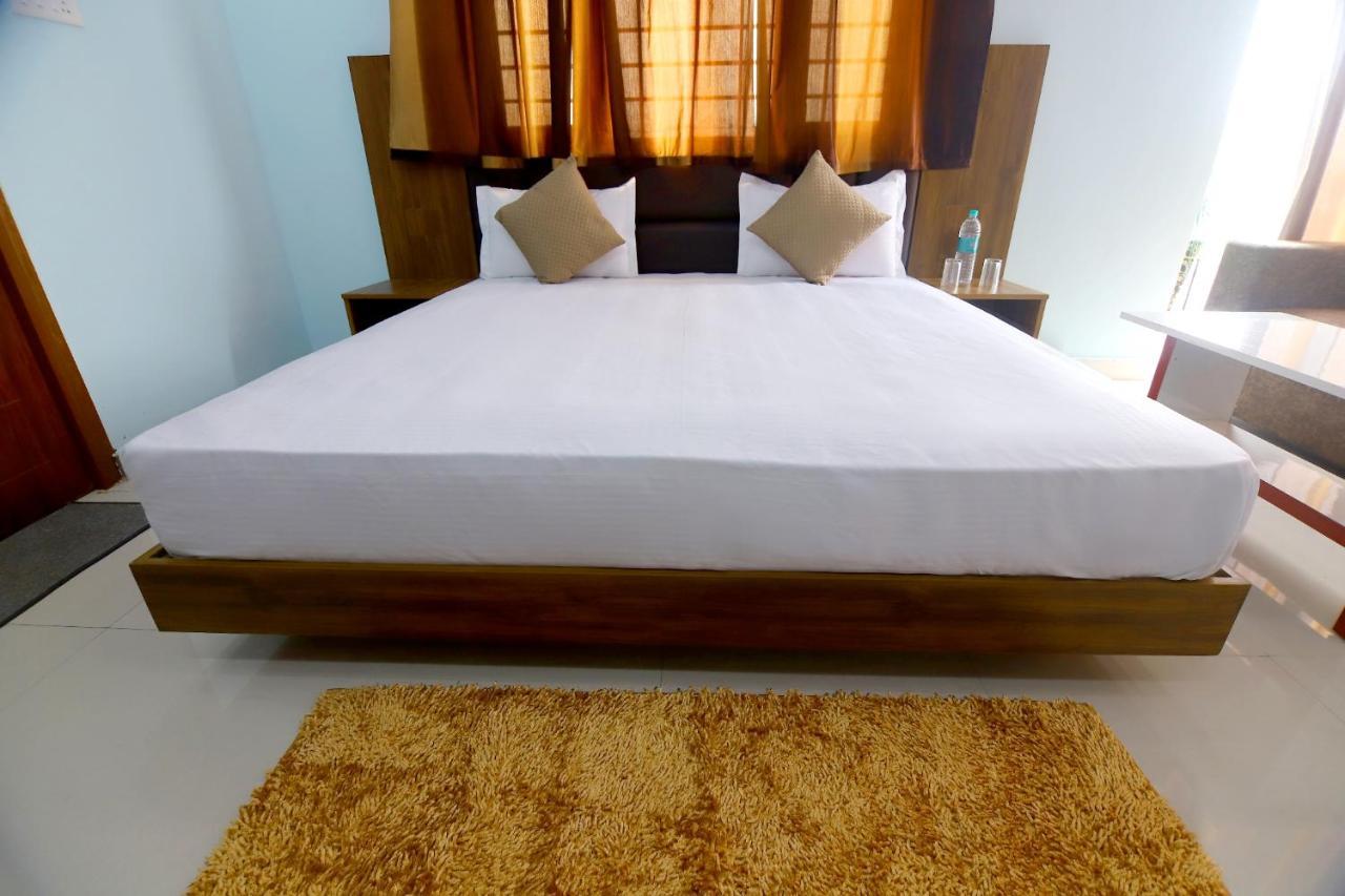 Hotel Comfort Inn Homestay Дехрадун Экстерьер фото