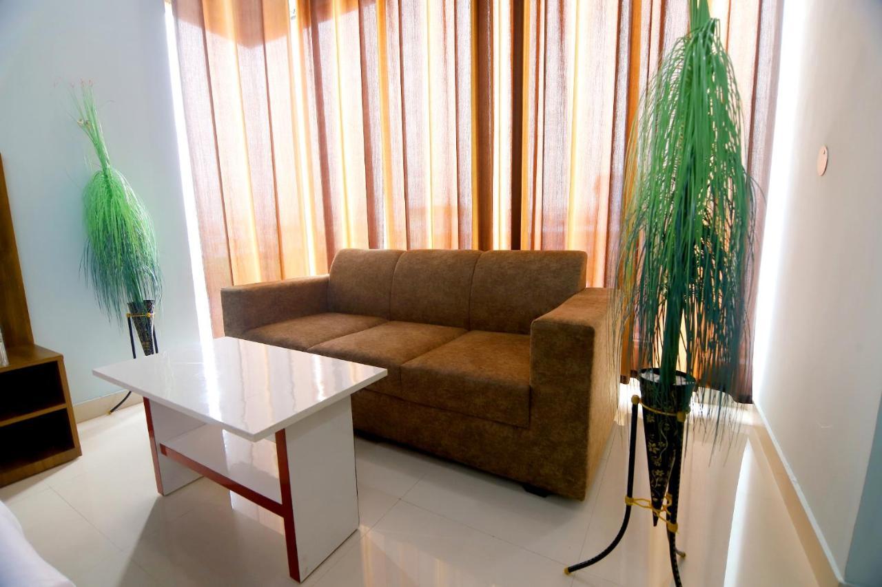 Hotel Comfort Inn Homestay Дехрадун Экстерьер фото