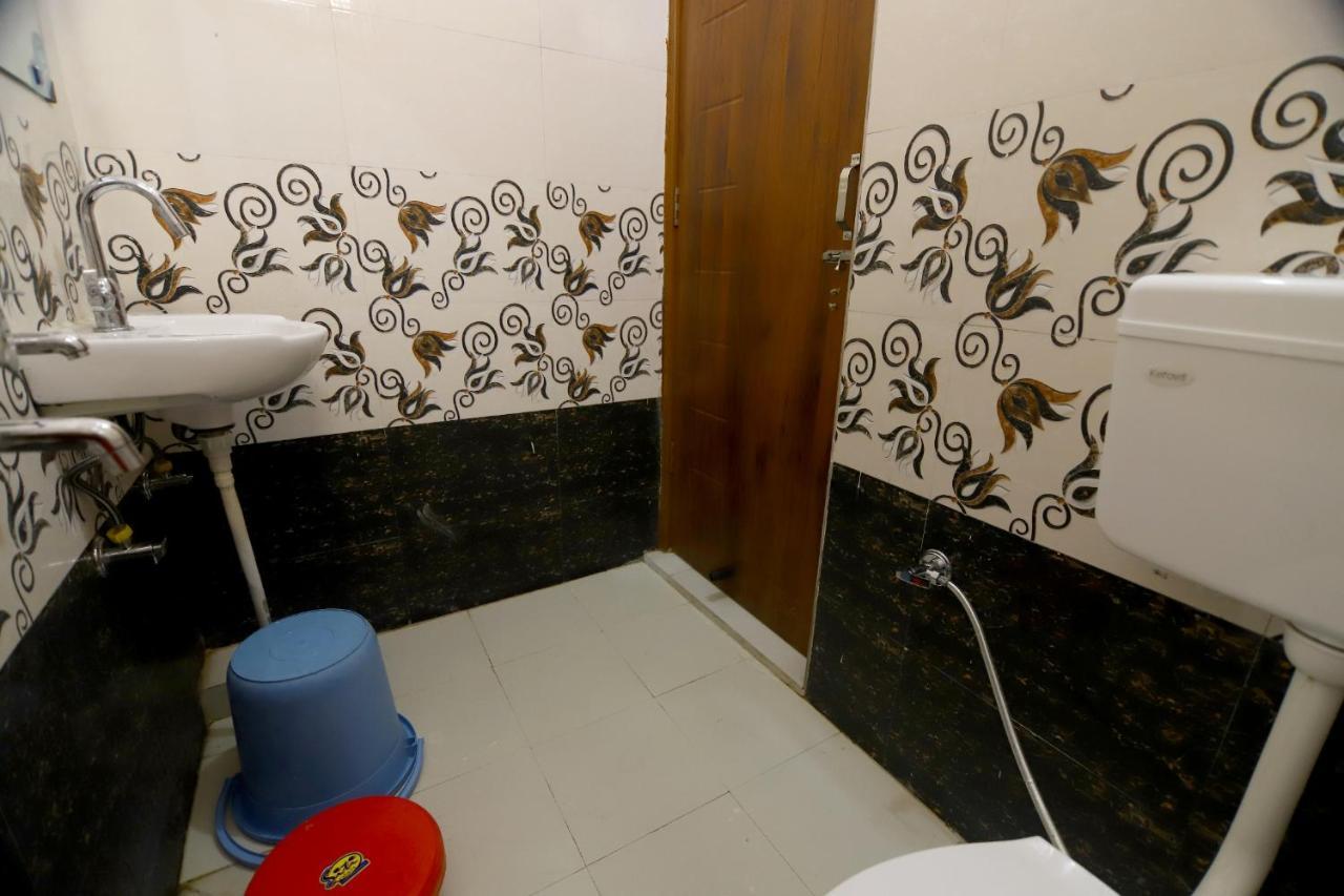 Hotel Comfort Inn Homestay Дехрадун Экстерьер фото