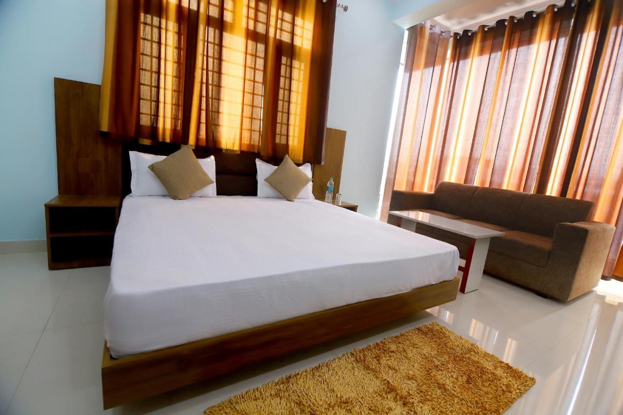 Hotel Comfort Inn Homestay Дехрадун Экстерьер фото